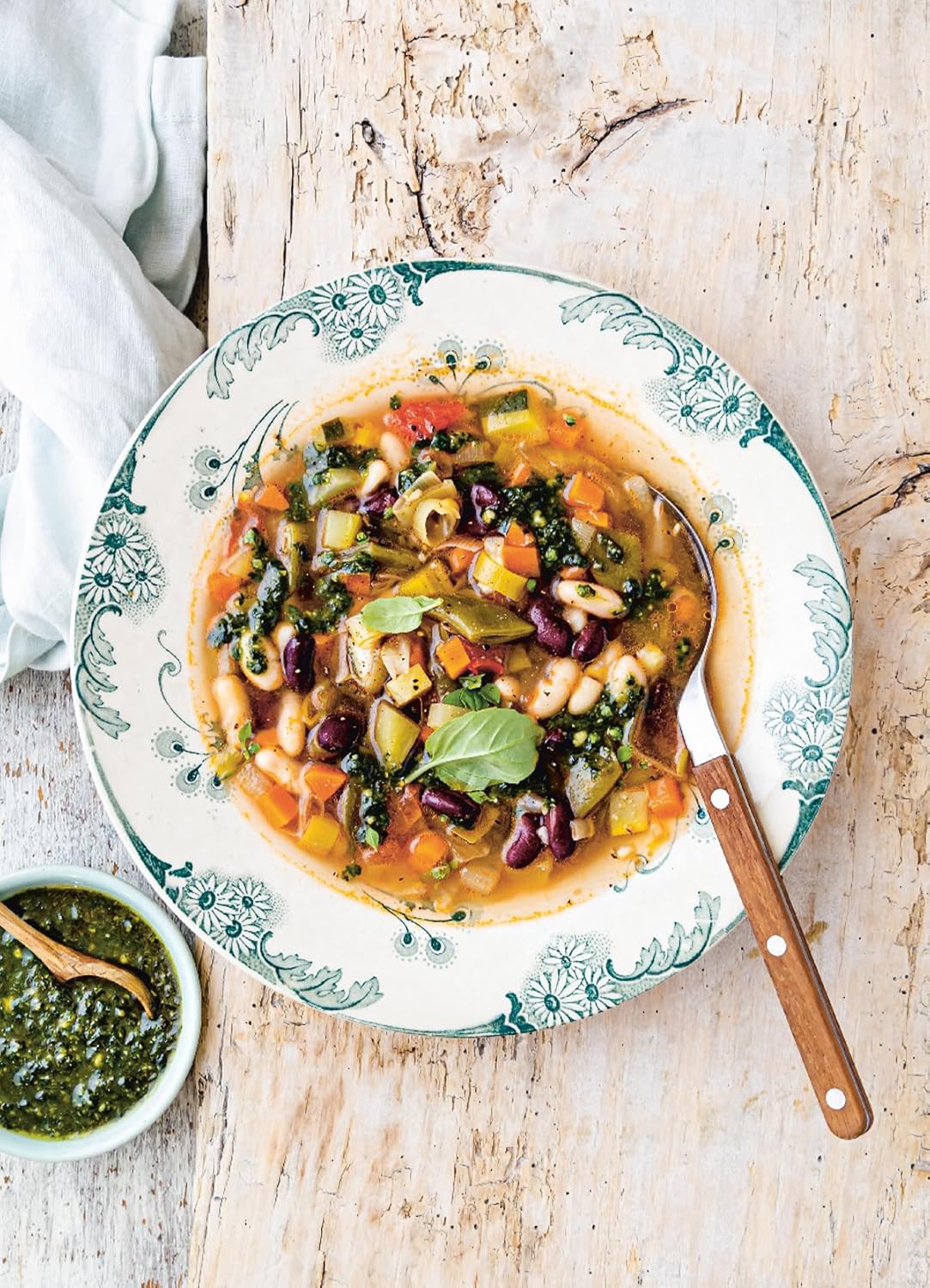 One Pot: 100 Simple Recipes to Cook Together