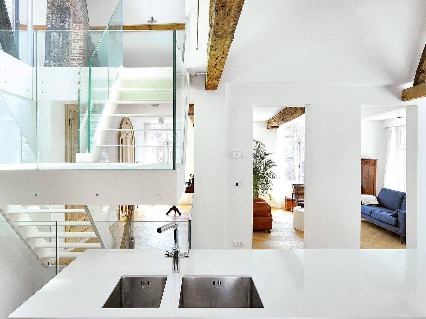 Old Houses Made New - Macarena Abascal Valdenebro