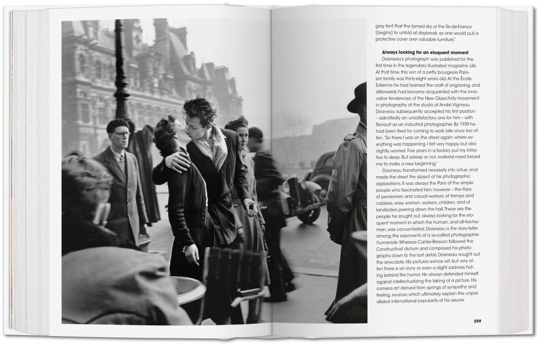 Photo Icons. 50 Landmark Photographs and Their Stories