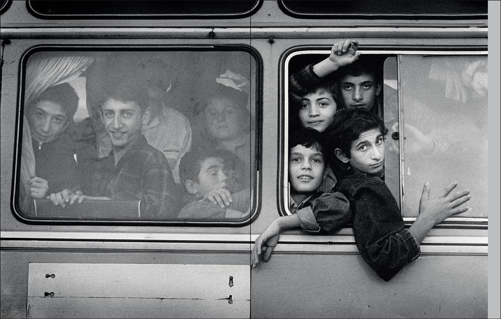Magnum Streetwise: The Ultimate Collection of Street Photography