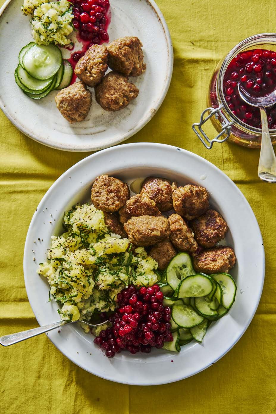 Swedish Cookbook - Niklas Ekstedt