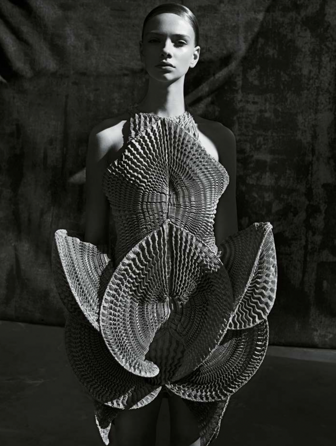 Iris van Herpen, Rzeźbienie zmysłów 
