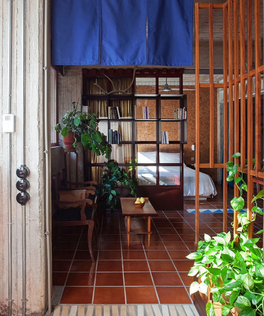 Never Too Small: Vol. 2: Reinventing Small Space Living