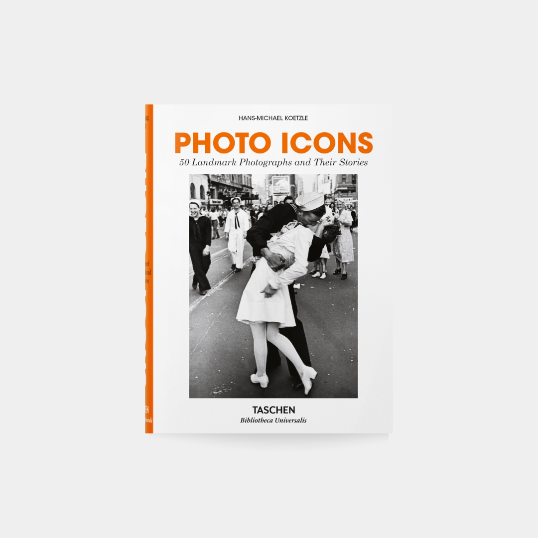 Photo Icons. 50 Landmark Photographs and Their Stories