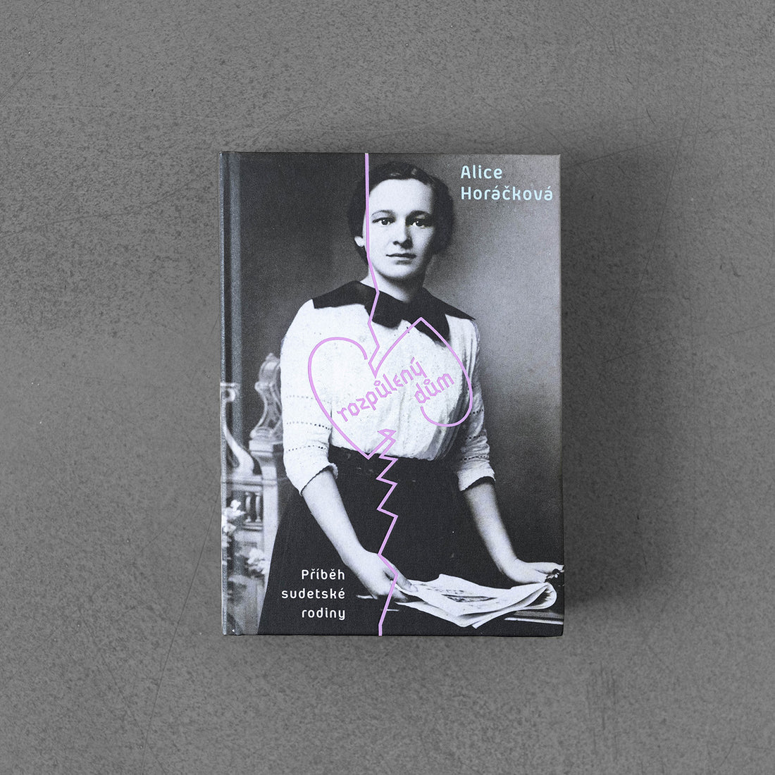 Dom na pół – Alicja Horáčková