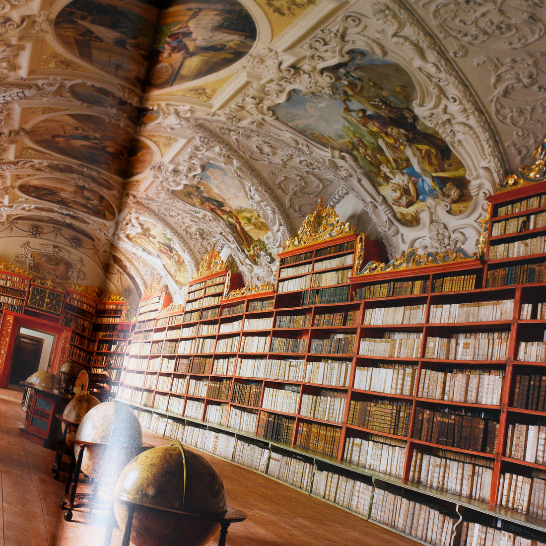 Biblioteka - historia świata